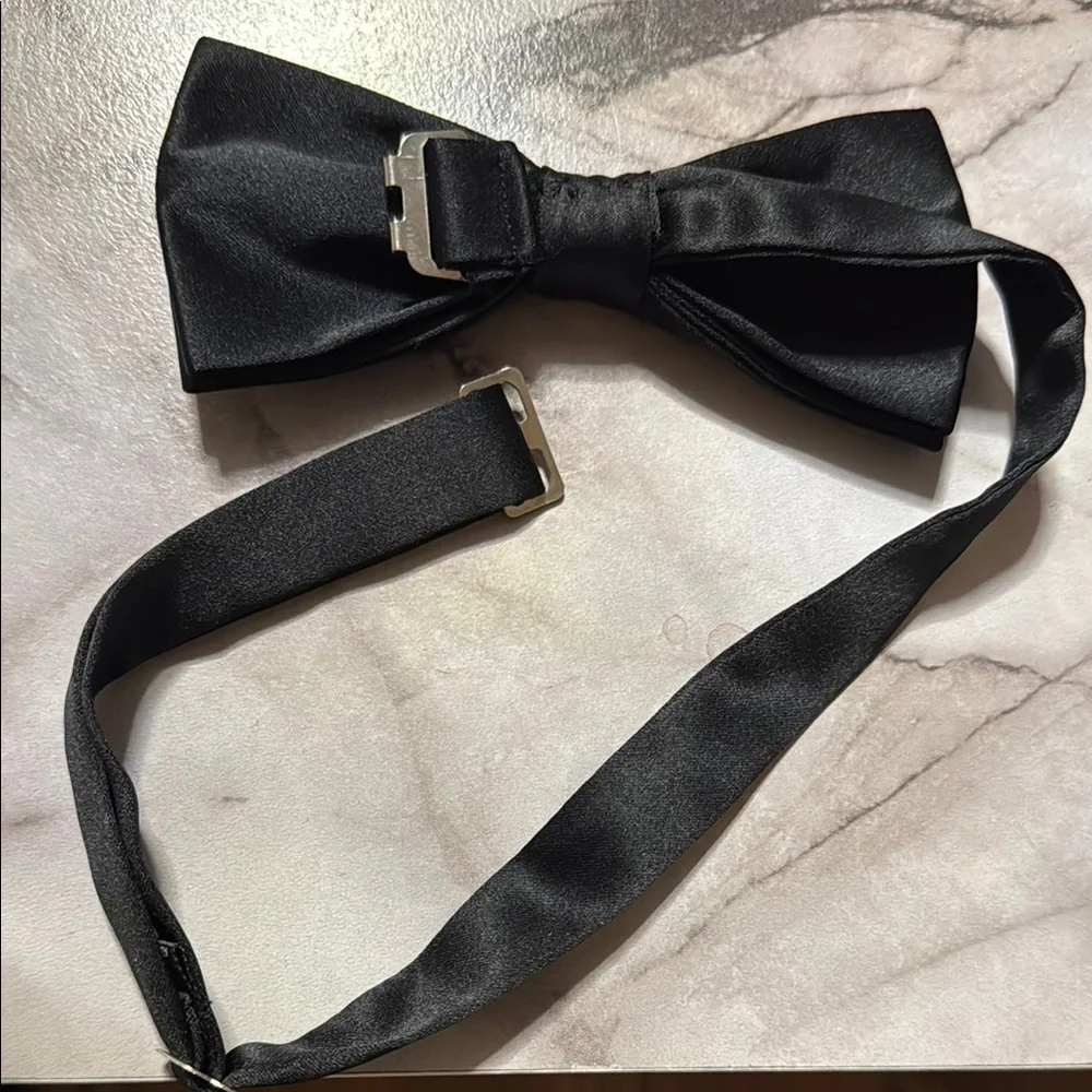 Elegant Black Satin Bow Tie adjustable